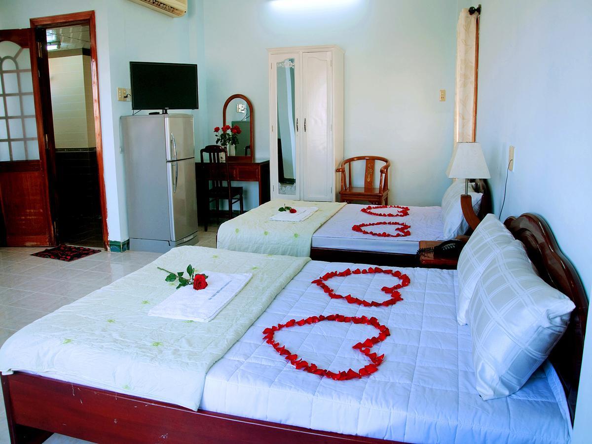 Queen 3 Hotel Нячанг Экстерьер фото