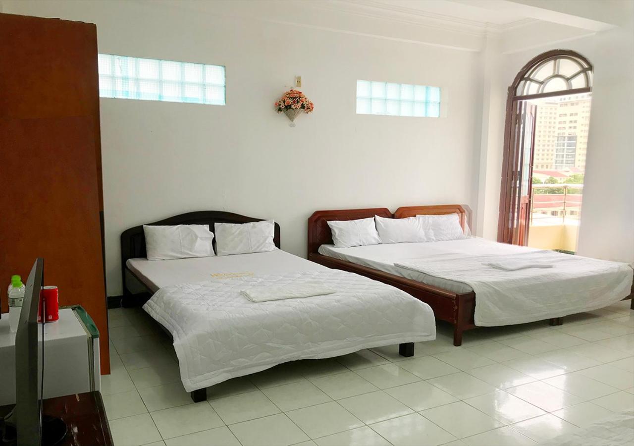 Queen 3 Hotel Нячанг Экстерьер фото